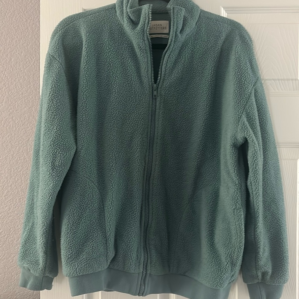Urban Outfitters Sherpa fleece zip-up jacket size medium